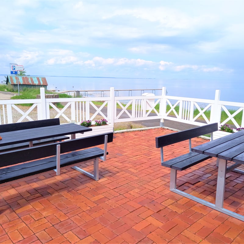 Terrasse ved havet